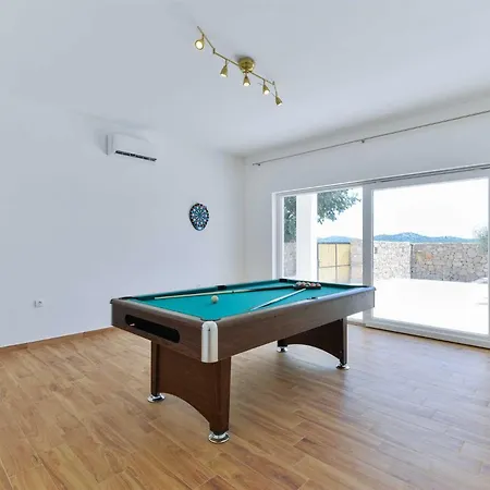 Natura With Pool, Zadar County