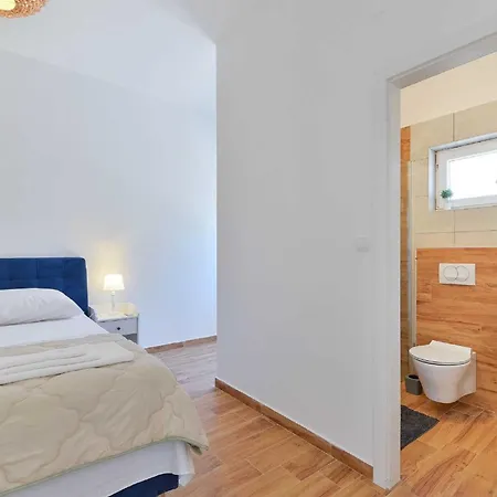 Villa Natura With Pool, Zadar County