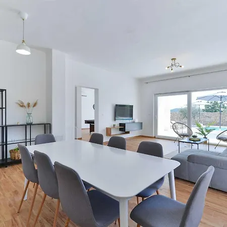 Villa Natura With Pool, Zadar County