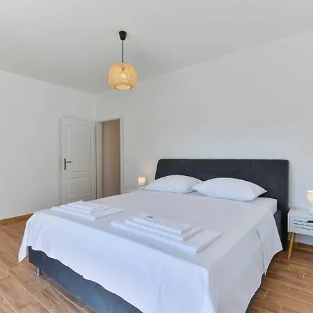 Natura With Pool, Zadar County Villa *