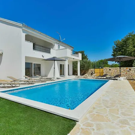 Natura With Pool, Zadar County Drliceve Kuce