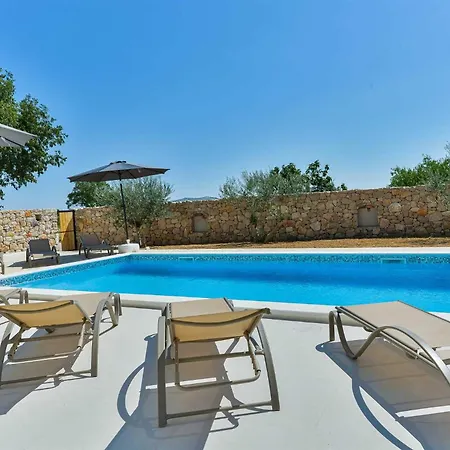 Natura With Pool, Zadar County Villa *