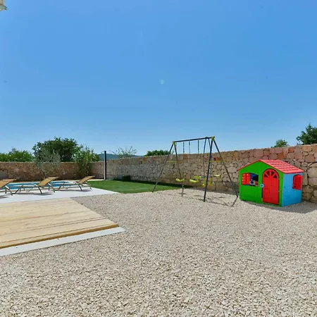 Natura With Pool, Zadar County فيلة