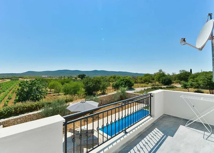 فيلة Natura With Pool, Zadar County *