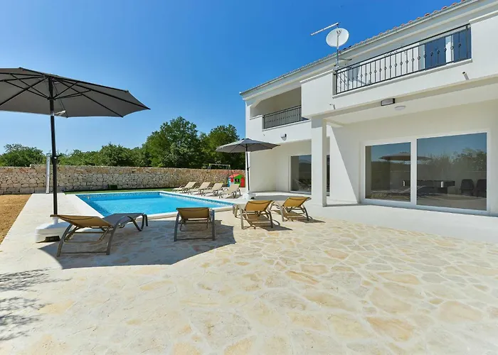 Natura With Pool, Zadar County فيلة *